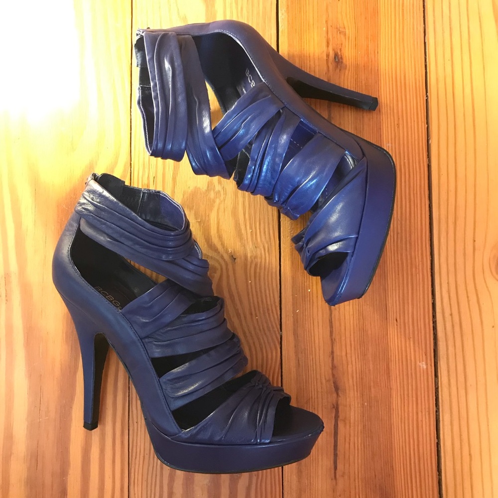 BCBGeneration Blue Fusion Plush Nappa Heel EUC 7.5 - Picture 5 of 16